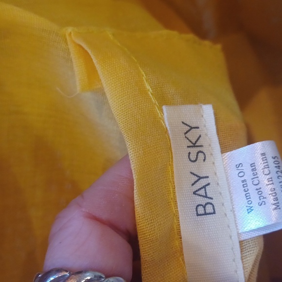 Bay Sky Unique Golden Yellow Paper/Rattan Basket Weave Handbag - Picture 9 of 10